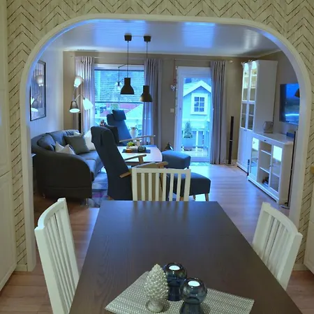 Solferie Apartment Bokfinkveien * 크리스티안산
